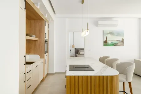  fully equipped kitchen