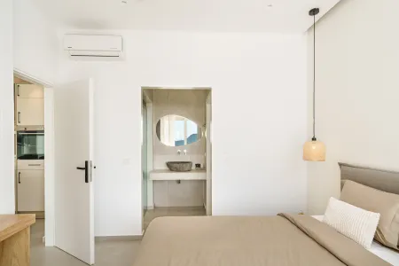  double bedroom with ensuite bathroom