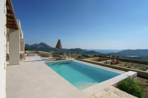 Neue Villa Asimi mit Meerblick und privatem Pool, in der Nähe von allem in Süd-Rethymno