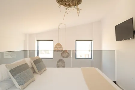  Double Bedroom