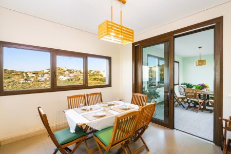  dining area