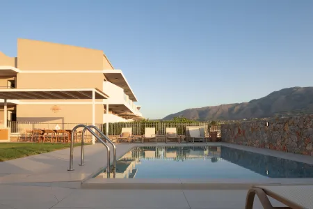  pool view