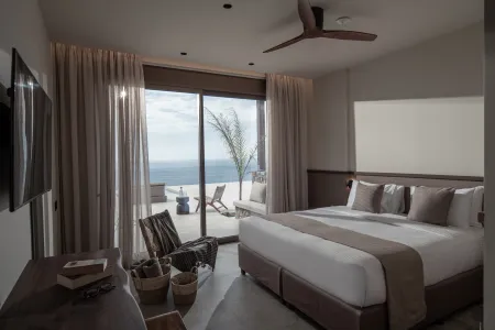      Twin Bedroom 3 with ensuite 