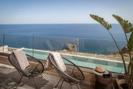   Double Bedroom 6 Balcony