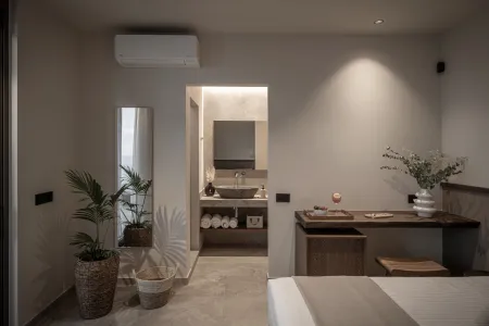  Double Bedroom 6 with balcony