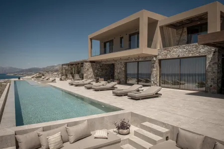  Private Pool