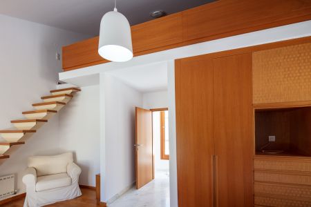  bedroom stairs