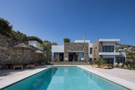  villa exterior