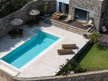  pool area from above