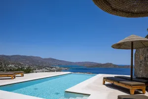 Black Pearl Luxury Villa in Elounda