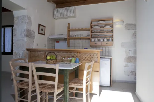  kitchen table