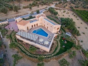 Newly built villa Aria, modern architecture with tradition in mind