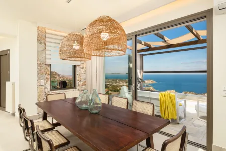  dining area