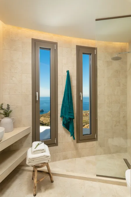  ensuite bathroom