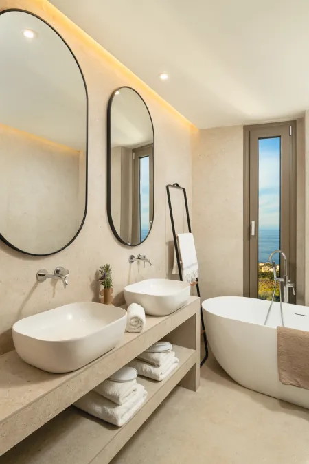 wc with bathtub
