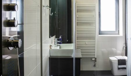  bathroom azalea villa