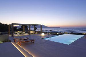 Youphoria Estate villa by the beach, Ocean Panorama and 2km from Kissamos