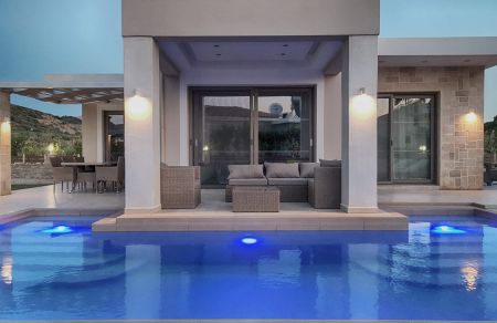  pool and exterior furniture
