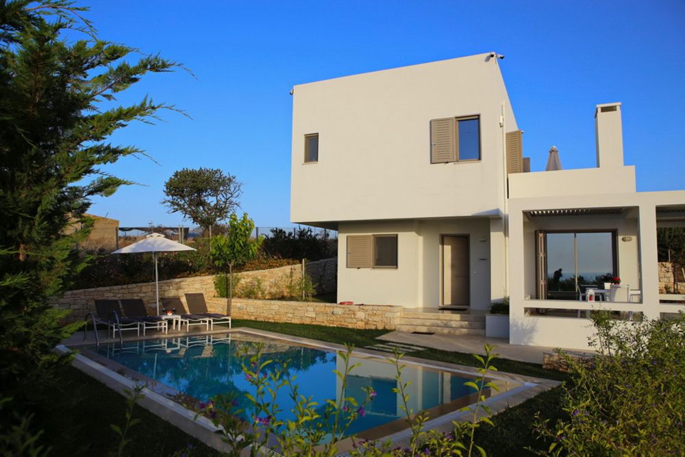 pool area and garden