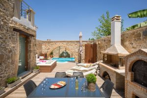 Heavenly Luxurious Stone-Built Maisonette Doro Gold, Private Pool and Spa Bliss, West Crete