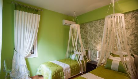  green twin bedroom
