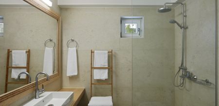bathroom lowest level (villa two)