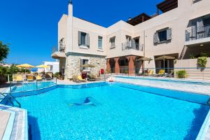 Luxury Vacation Maisonette Alpinia Villa Strategically Located in Seaside Village, 25m from Beach