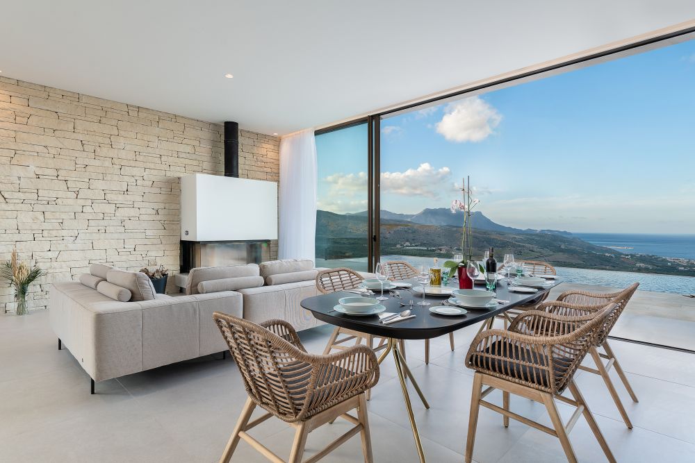 indoor dining table
